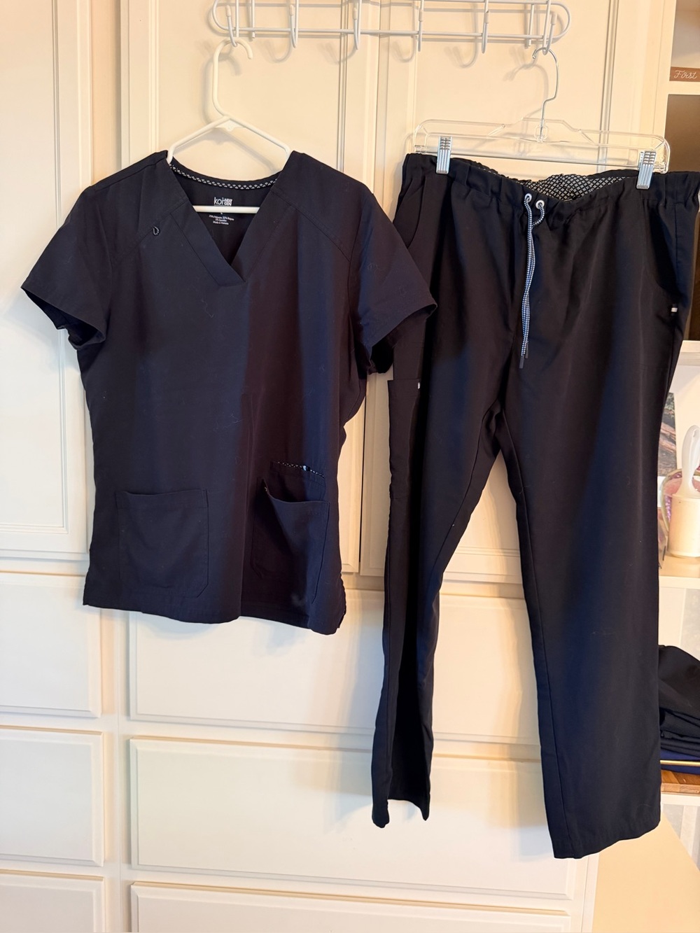 Koi large black women’s scrub set